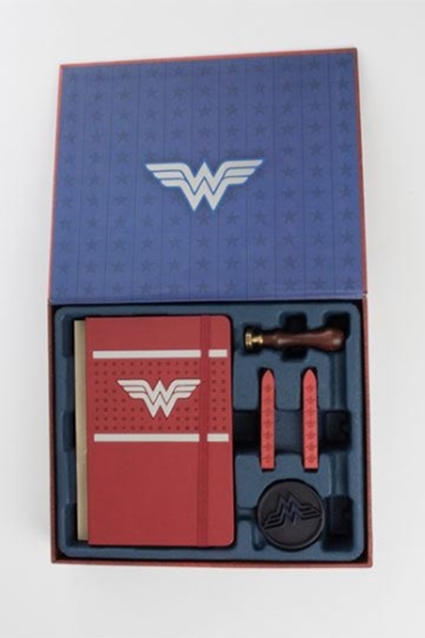 Set de Papeleria Deluxe Wonder Woman 